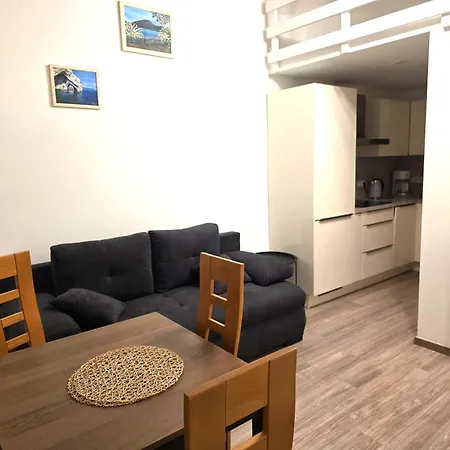 Small With Loft Bed *